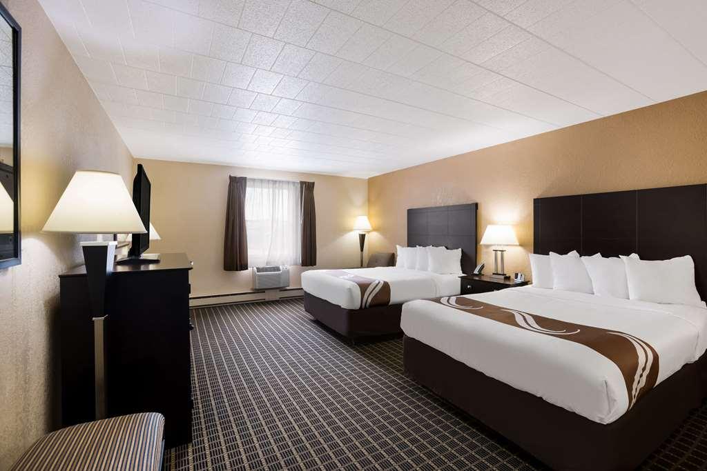 Quality Inn & Suites Big Rapids Near University Room photo